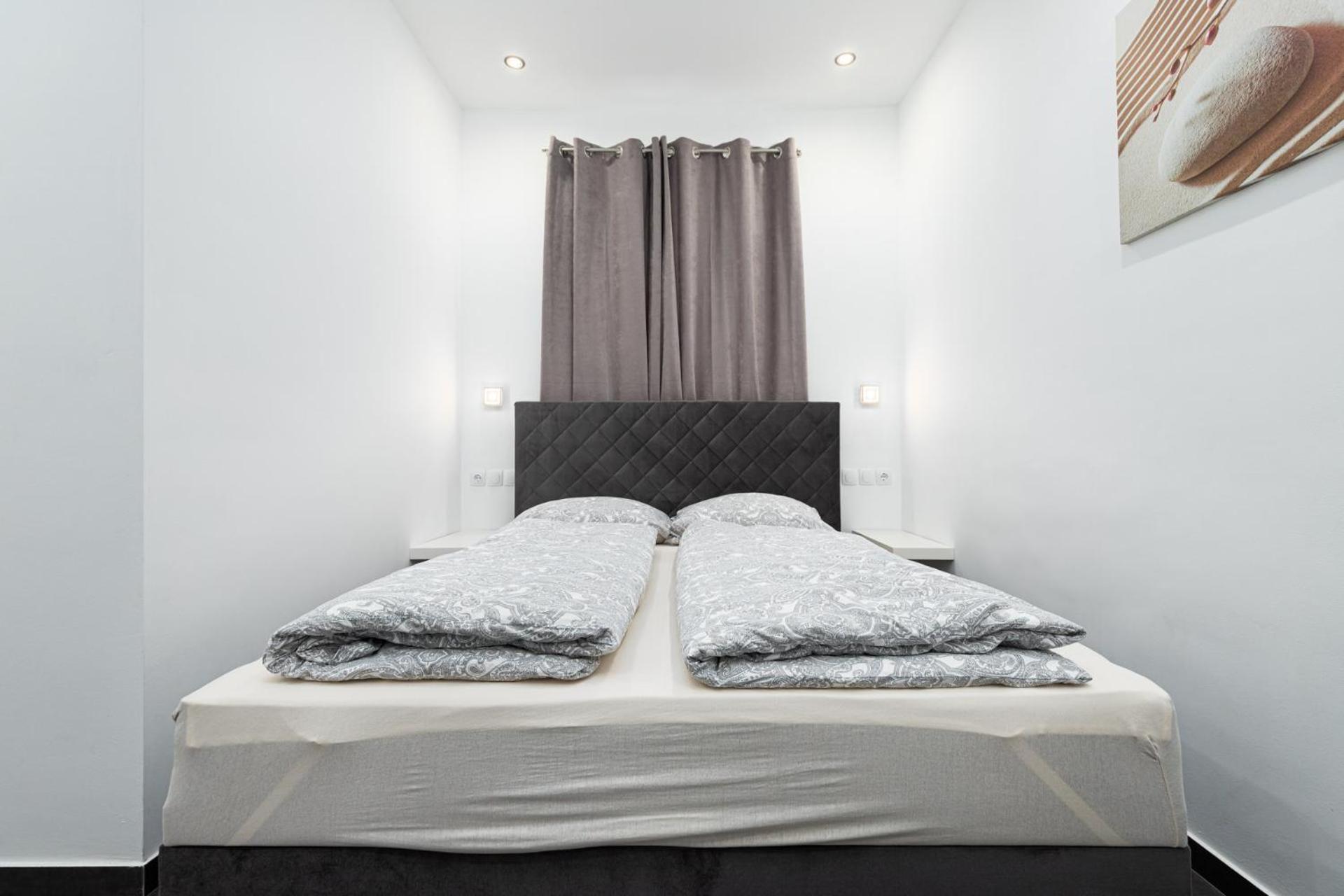 Rooms And Studio Flora Poreč Eksteriør billede