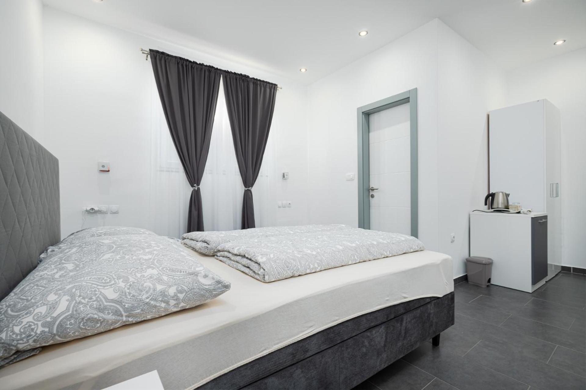 Rooms And Studio Flora Poreč Eksteriør billede