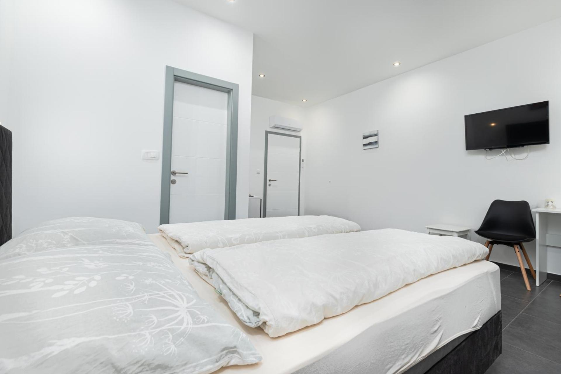Rooms And Studio Flora Poreč Eksteriør billede