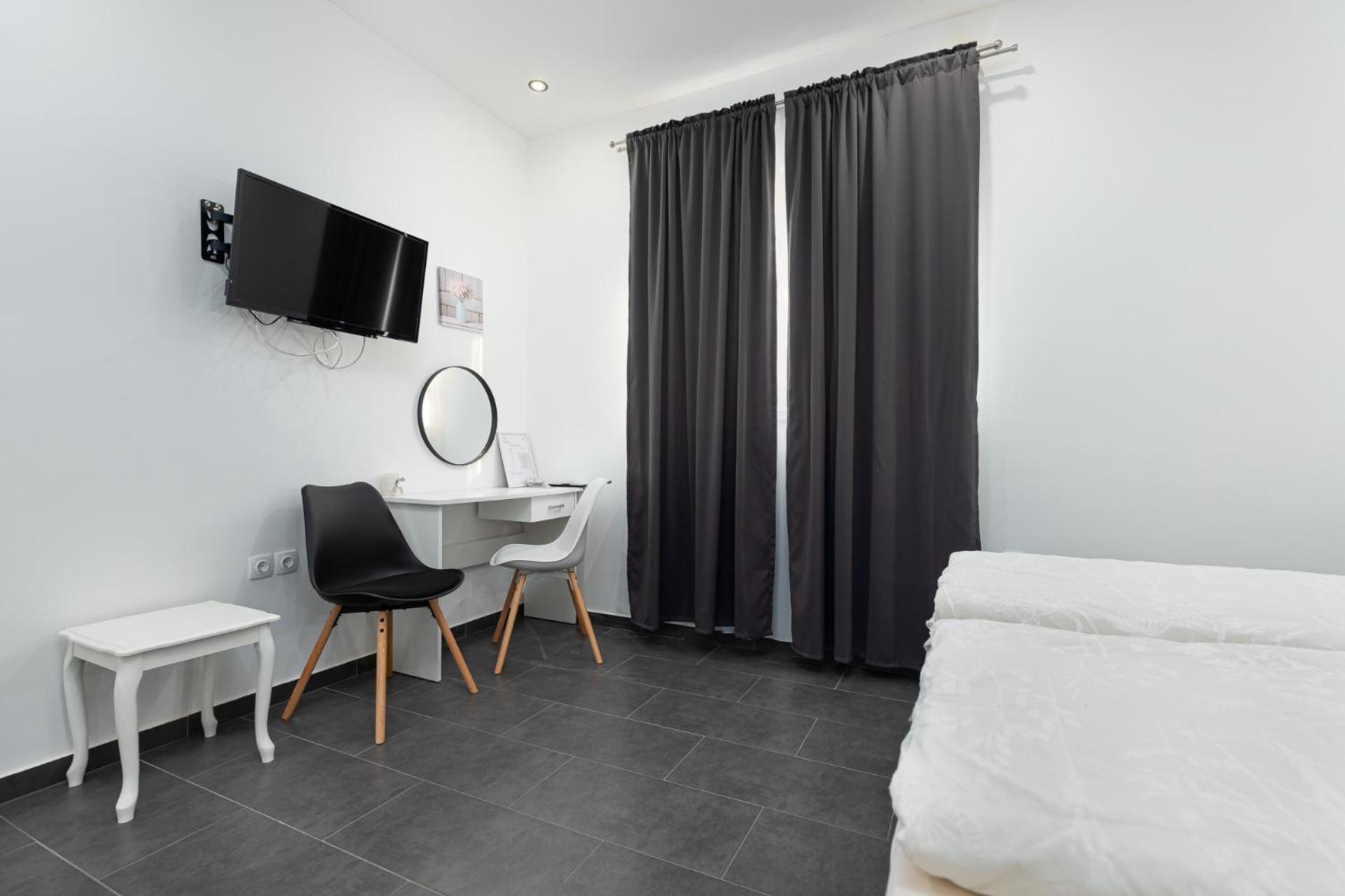 Rooms And Studio Flora Poreč Eksteriør billede