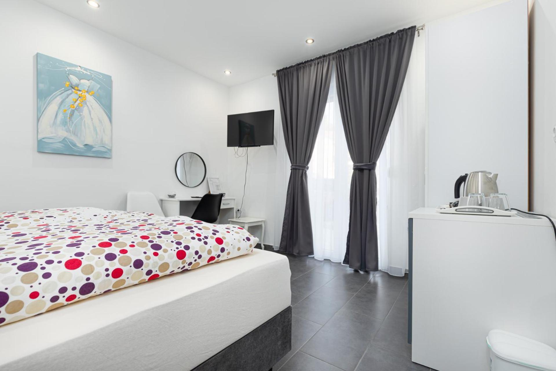 Rooms And Studio Flora Poreč Eksteriør billede